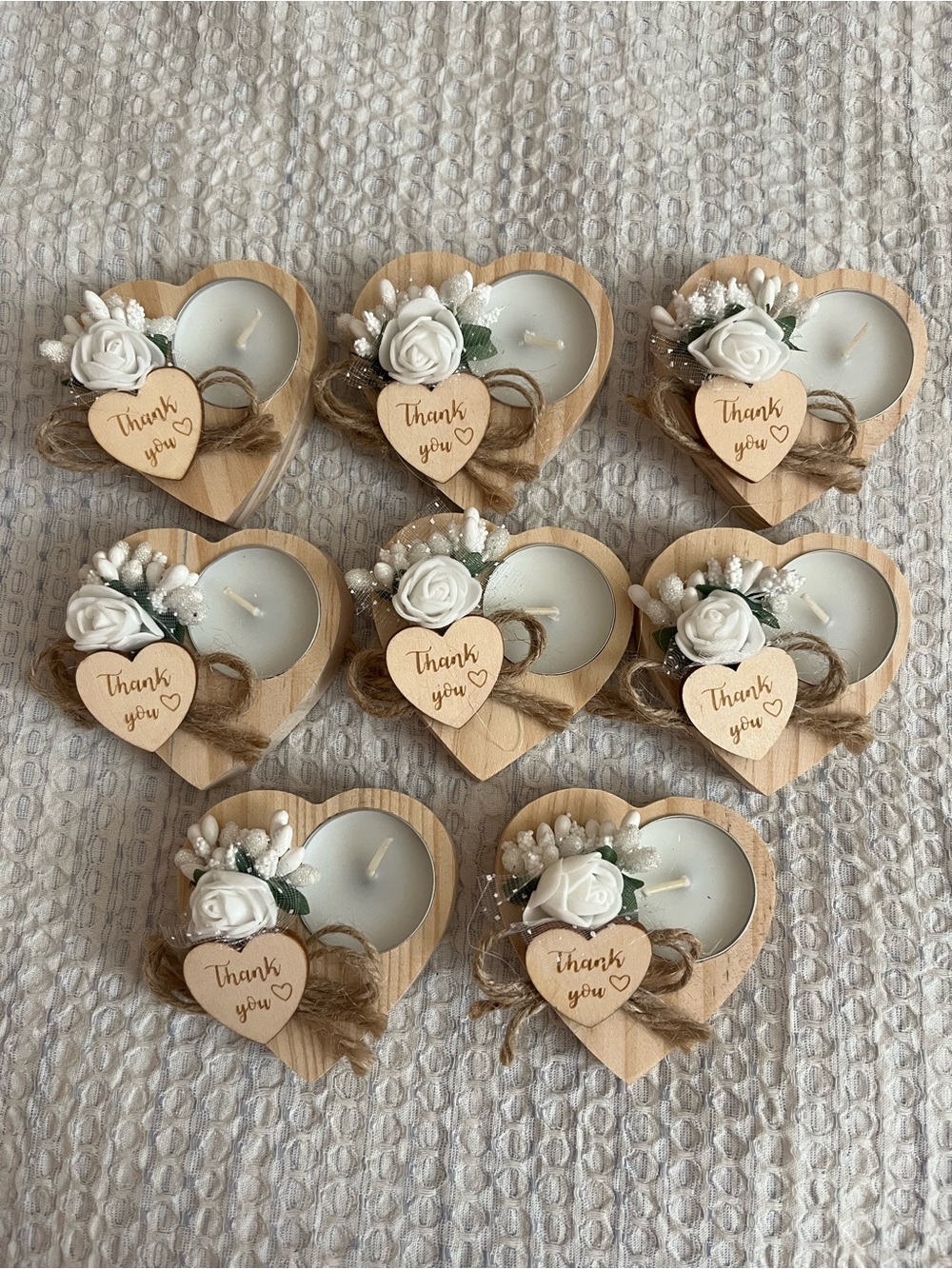 8 pieceHeart-Shaped Tea Light Candle Holder with Thank You Tag - White & Natural